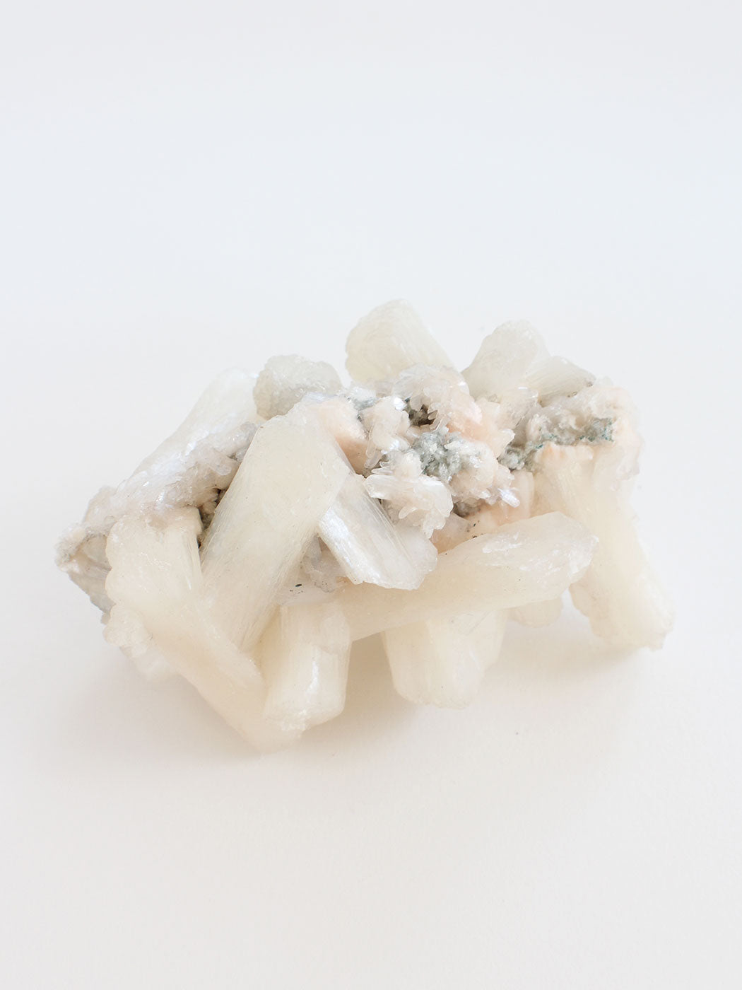 Stilbite, Apophyllite and Green Heulandite - Image 2
